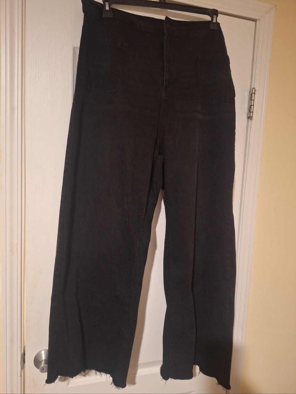 Oat Sizd 22W Black Women’s Jeans with Raw Hem - Picture 4 of 4